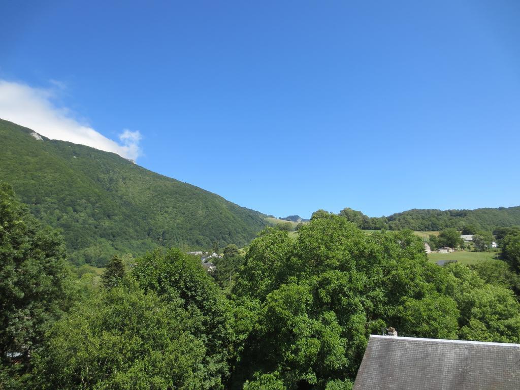 Hôtel les Deux Cols Sainte-Marie-de-Campan Quarto foto